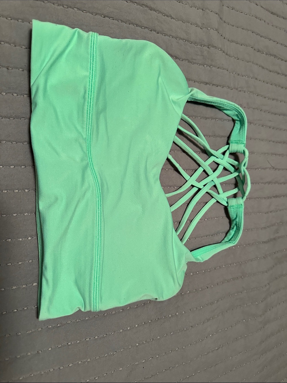 Lululemon Women’s Strappy Sports Bra Top - Mint Green